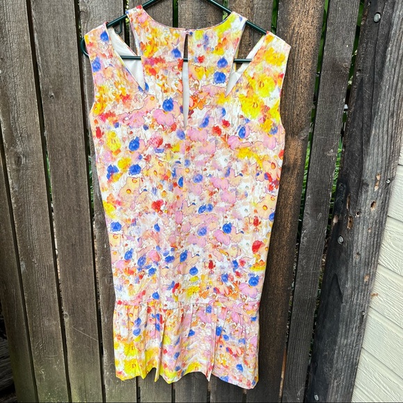 Cluny by Cynthia Steffe Cutout Shoulder Floral Print Flounce Dress NWT Sz 6 - Picture 8 of 16